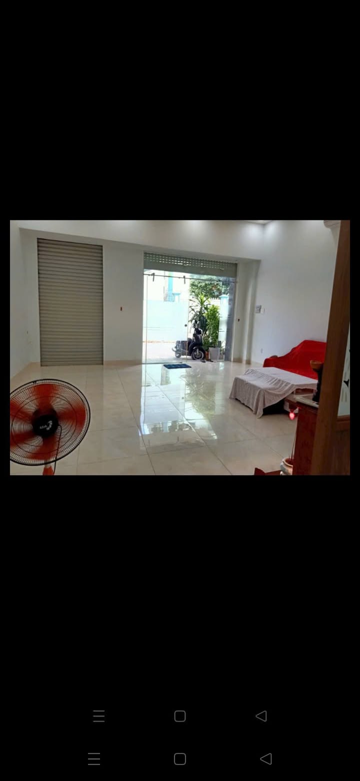 Mặt tiền kinh doanh Hẻm 76 Lê Văn Phan, 66m² giá 3.35 tỷ - Căn góc thoáng mát, đầy đủ nội thất!