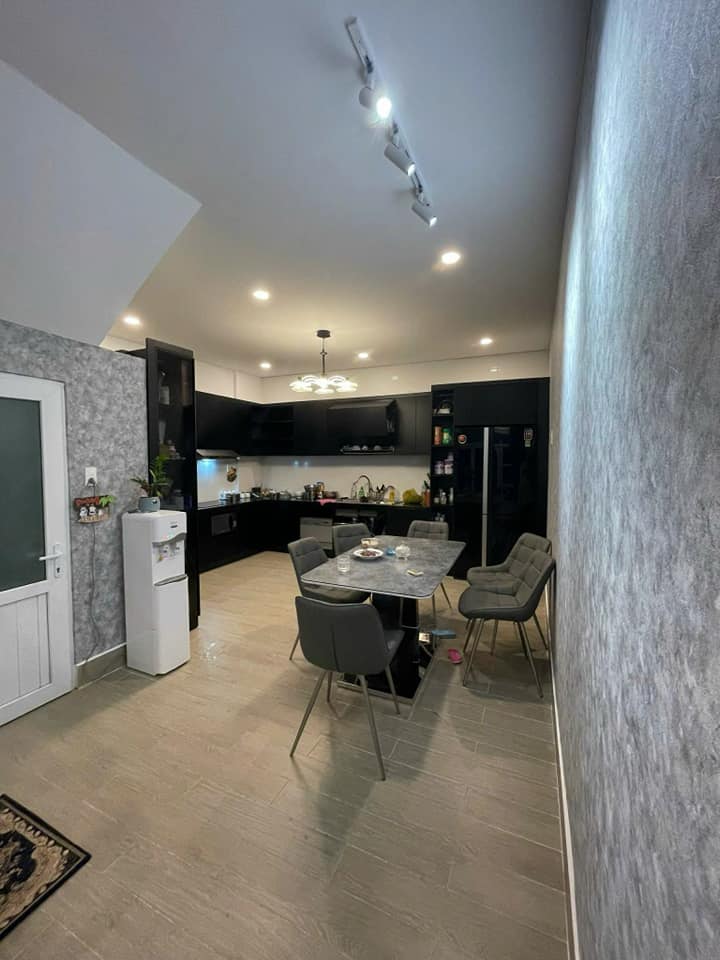 Nhà mặt tiền đường Cổ Loa, Đà Lạt 100m² giá 10.5 tỷ - Full nội thất cao cấp!