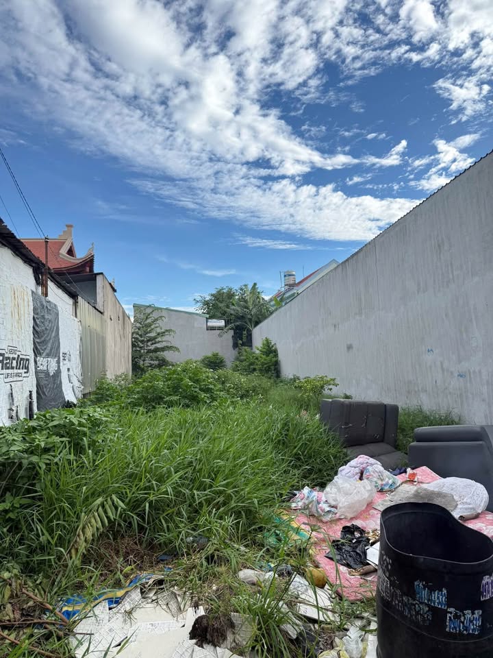 Đất Dĩ An 220m² giá 6 tỷ - Vị trí đẹp, đầu tư sinh lời!