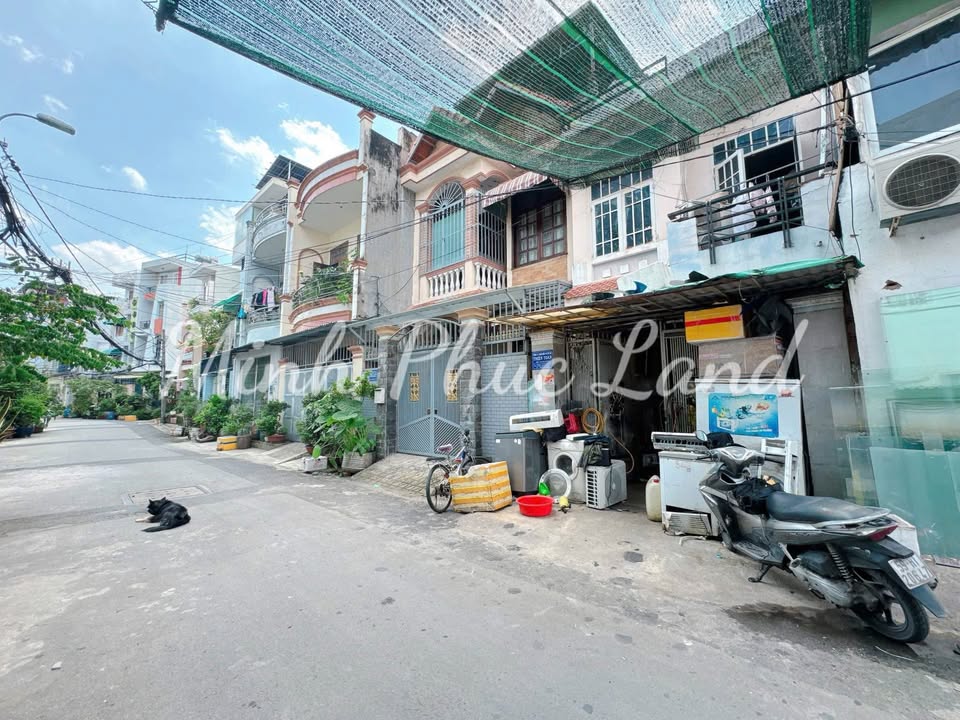 Nhà 3 tầng Lý Phục Man 80m² giá chỉ 9 tỷ - Cơ hội sở hữu ngay!