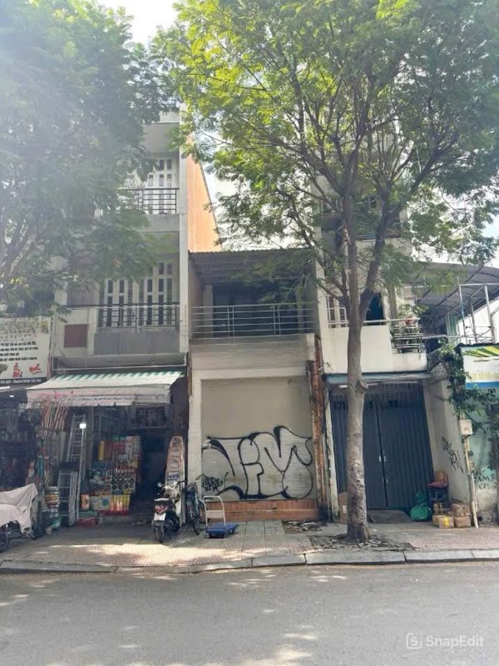 Cho thuê nguyên căn mặt tiền Bến Thành, Quận 1 - Diện tích 68m², Kinh doanh tự do!