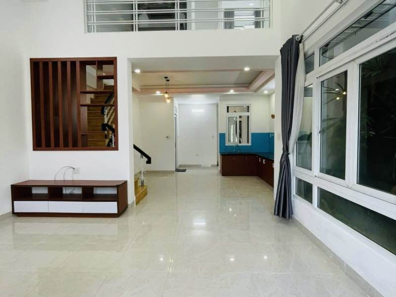 Nhà đẹp hẻm C1 đường Hùng Vương, Buôn Ma Thuột 114m² giá 3.95 tỷ - Sẵn sàng vào ở!