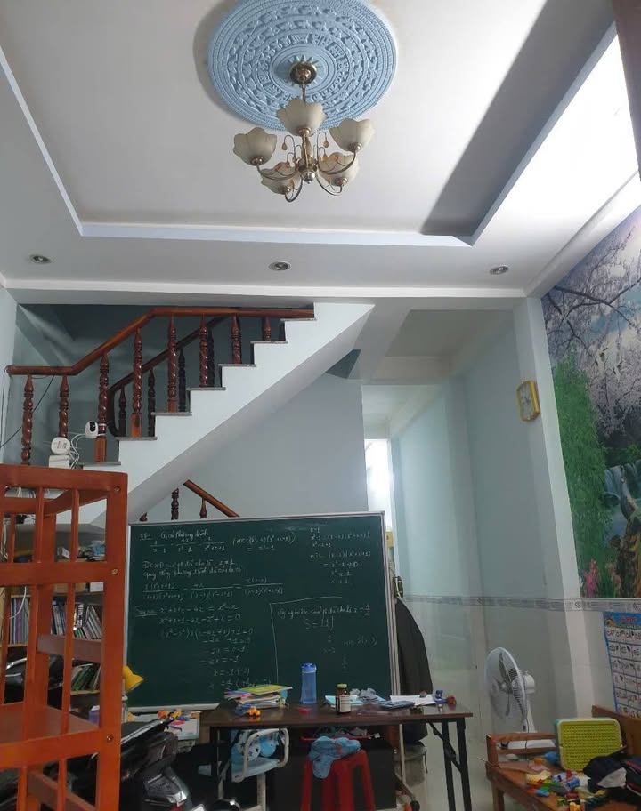 Nhà lầu trệt Tân Đông Hiệp 63m² giá 3.5 tỷ - Kết cấu đẹp, ô tô vào tận nhà!