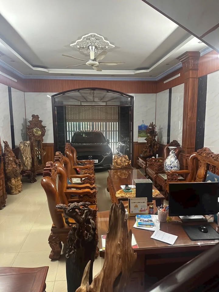 Nhà đẹp 90m² 3 tầng tại phường An Bình, Dĩ An - Giá chỉ 6 tỷ!