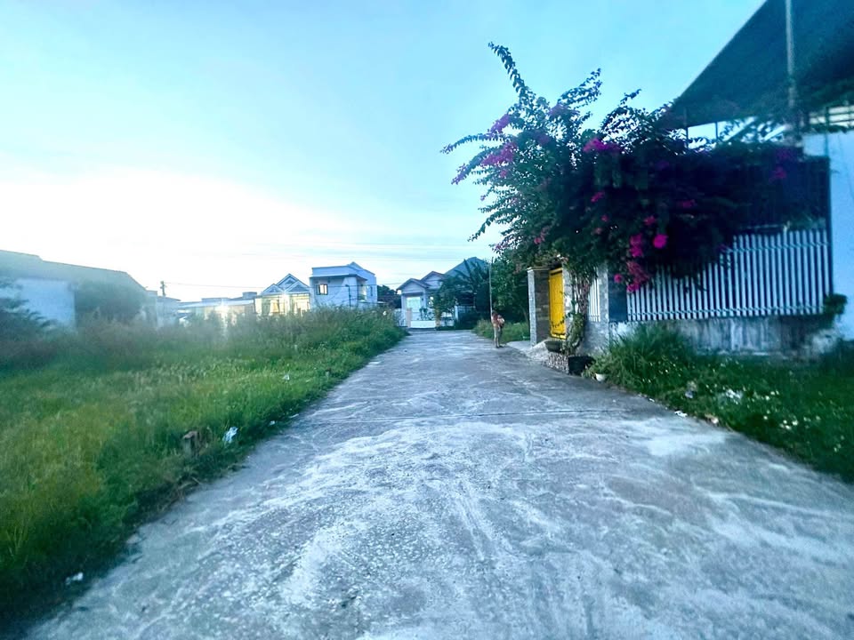 Bán đất Thôn Trung, Phường Bắc Nha Trang 104.9m² giá 1.5 tỷ - Sổ đỏ chính chủ, xây dựng tự do!