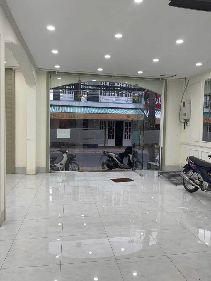 Cho thuê nhà mặt tiền đường Nguyễn Huệ, Thoại Sơn, 154m² - Vị trí kinh doanh đắc địa!