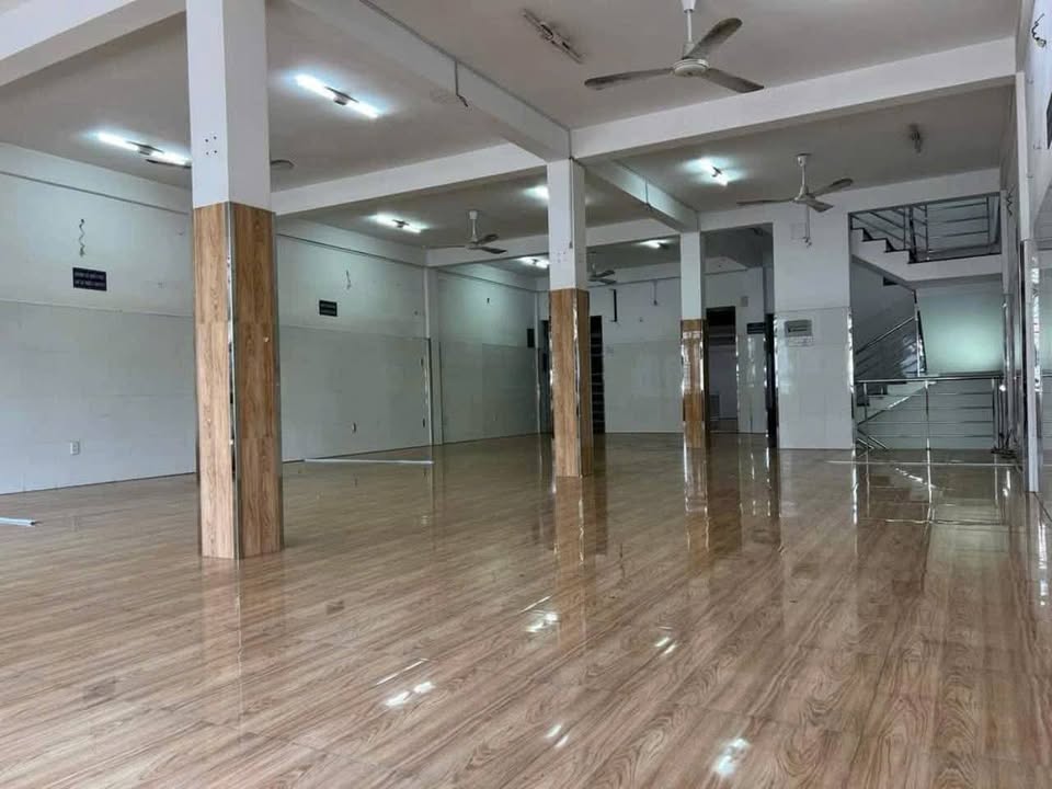 Kho xưởng cho thuê tại xã Bà Điểm, Hóc Môn 700m² giá 30 triệu - Vị trí đắc địa, thích hợp nhiều ngành nghề!