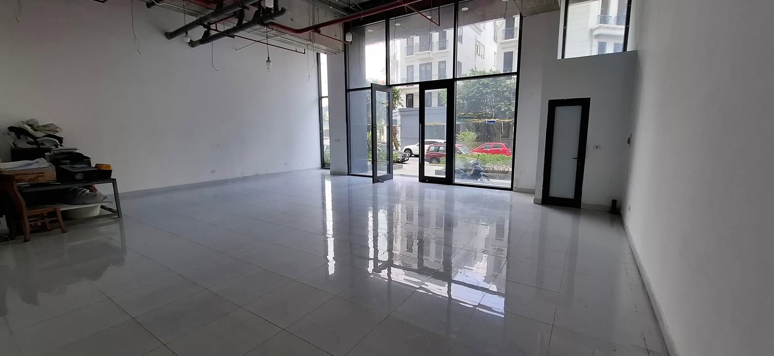 Shophouse cho thuê trung tâm Trâu Quỳ, Gia Lâm 100m² giá 15 triệu - Phù hợp kinh doanh đa dạng