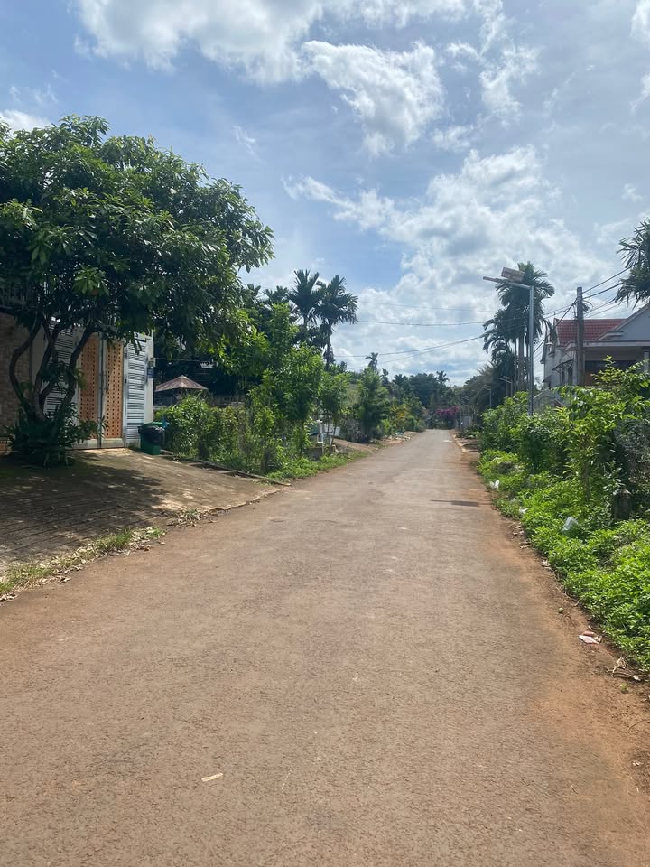 Đất Hẻm Cấp 1 Đại Lộ Đông Tây, Tân Lập 122m² giá 1.12 tỷ - Đầu tư lý tưởng!