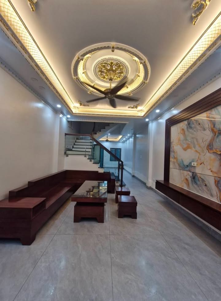 Nhà 3 tầng phố Bình Lộc, Hải Dương 73m² giá 4.7 tỷ - Ô tô vào nhà, gần chợ, trường học!