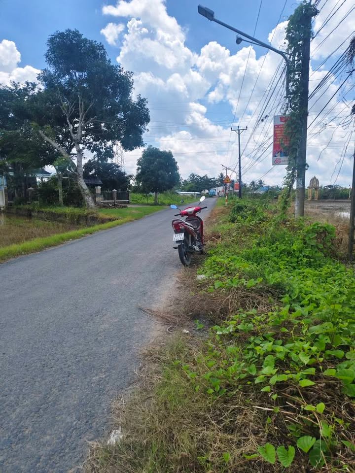 Đất nền mặt tiền đường 939, Phú Mỹ, Sóc Trăng 335m² giá 490 triệu - Cơ hội đầu tư hấp dẫn!