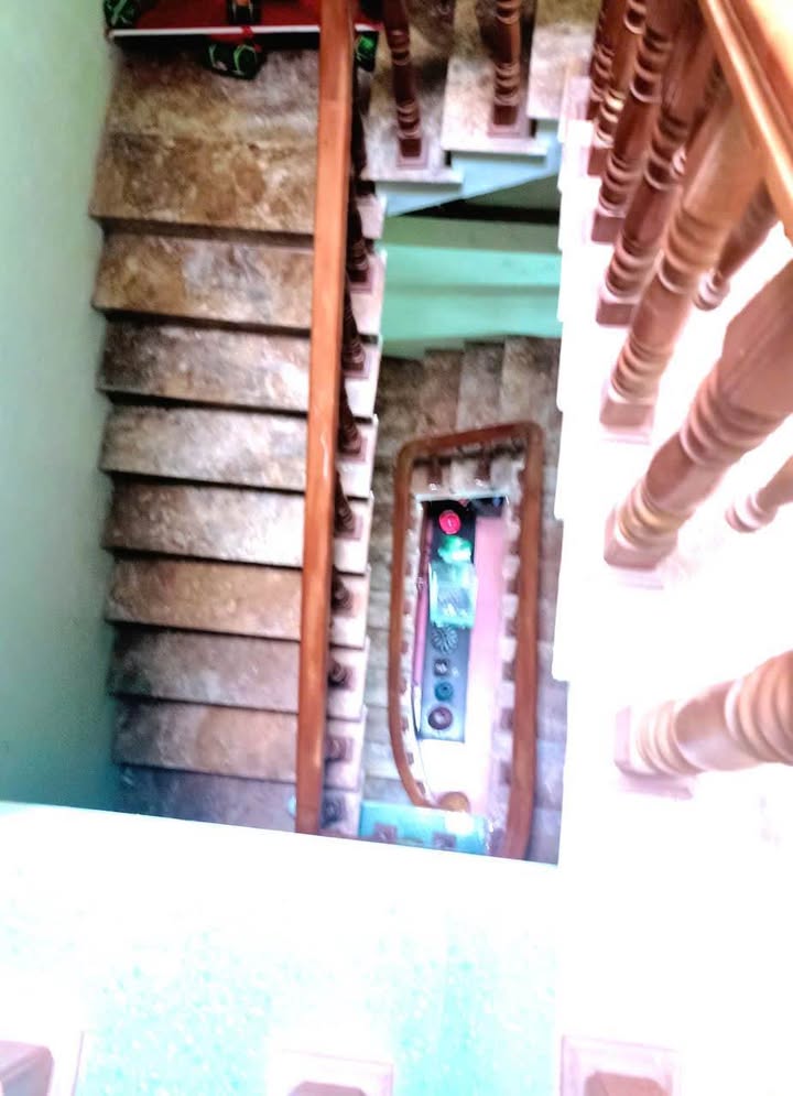 Nhà 2.5 tầng Khu 1 KDT Bình Minh 80m² giá 6 tỷ - Không gian sống đẳng cấp tại Thanh Hóa!