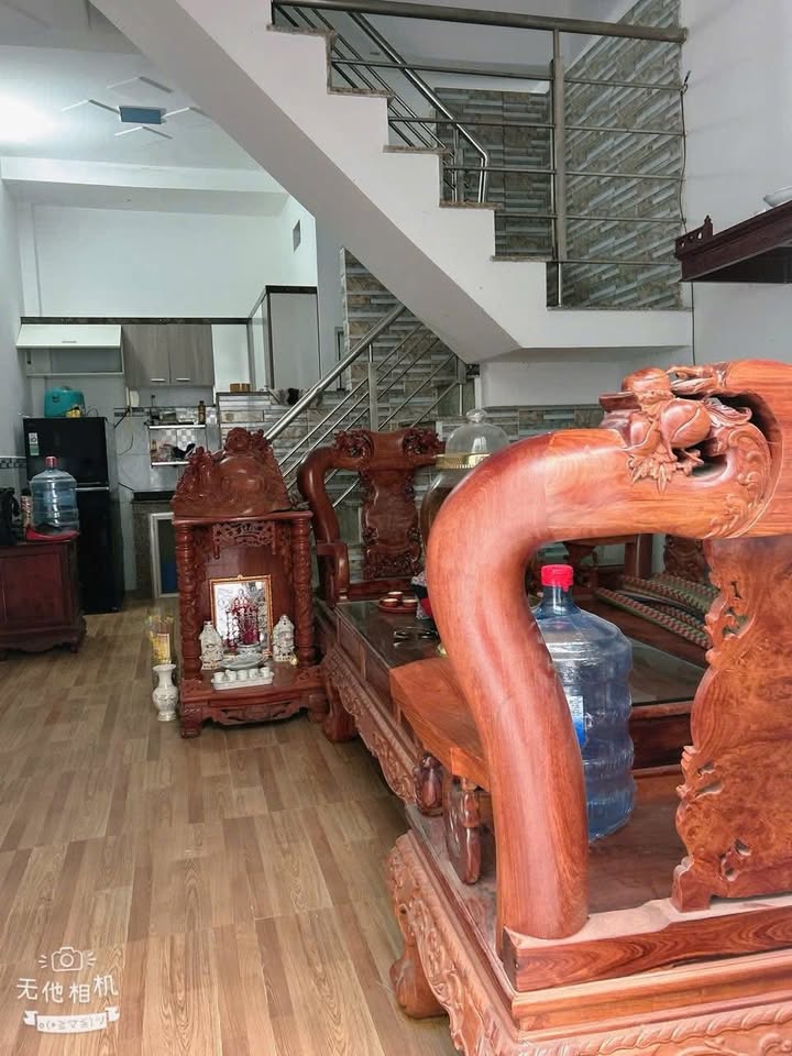 Nhà riêng Hóc Môn 31.5m² giá 1.37 tỷ - Vị trí đẹp, sổ hồng chính chủ!