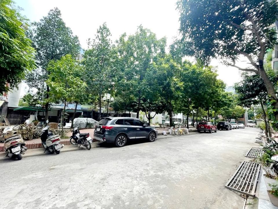 Nhà 5 tầng mặt tiền Quốc lộ 32, 80m² giá 19 tỷ - Kinh doanh văn phòng lý tưởng