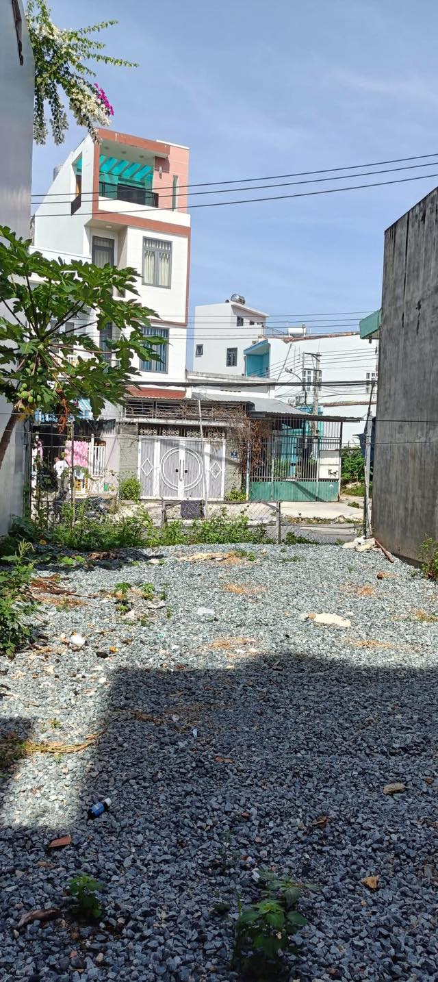 Lô đất mặt tiền đường Nguyễn Địa Lô Nha Trang 70m² giá 4.5 tỷ - Vị trí đắc địa cho kinh doanh!