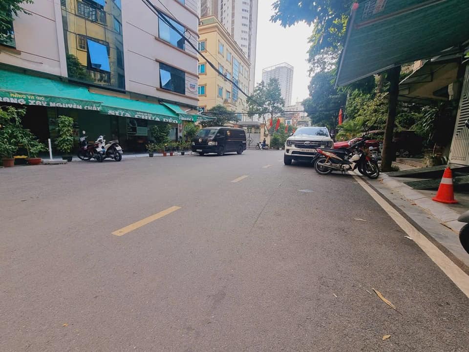 FrontHouse Trung Kính Cầu Giấy 86m² giá 33 tỷ - Lô góc 3 mặt thoáng, ô tô quay đầu!