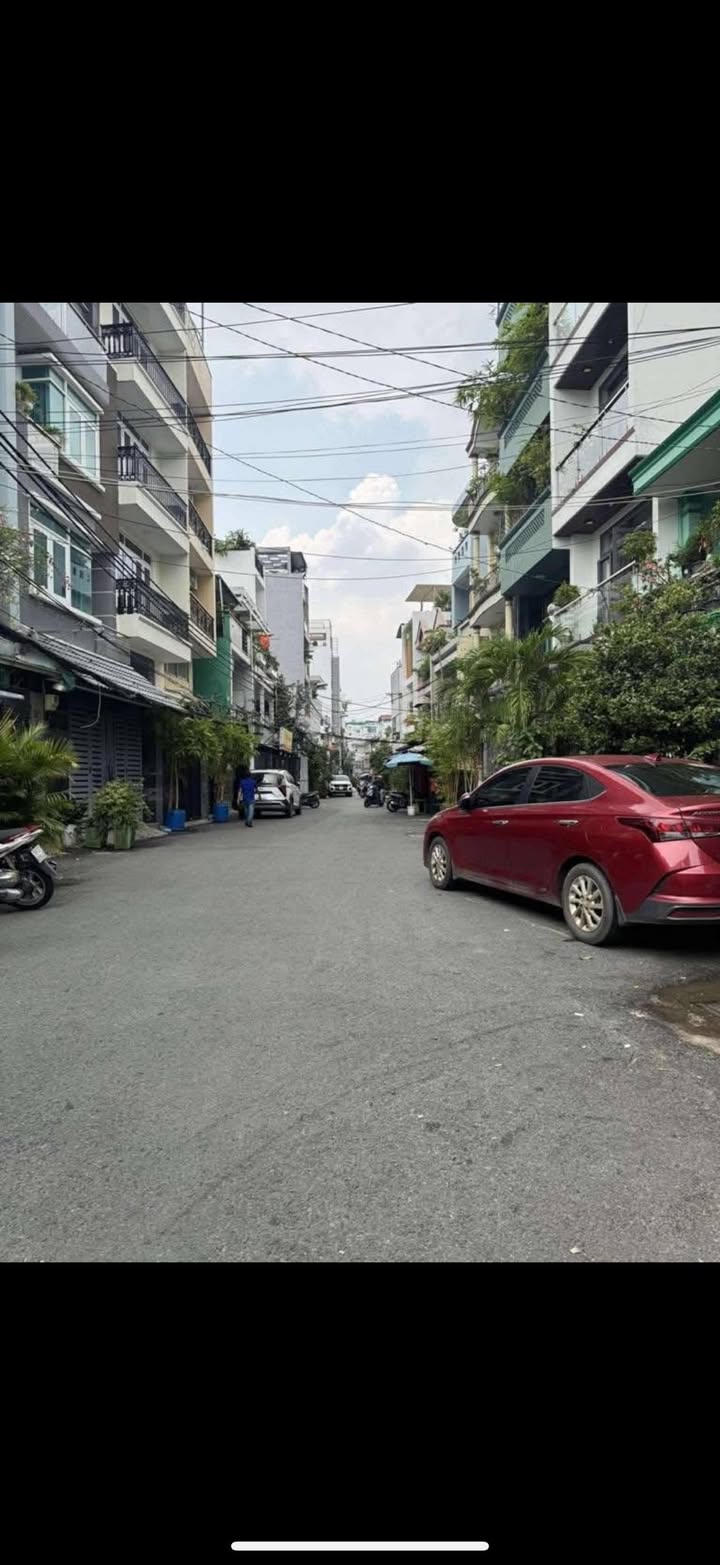 FrontHouse đường Bùi Minh Trực, Quận 8, 40m² giá 4.05 tỷ - Kinh doanh đắc địa, 2 mặt tiền!