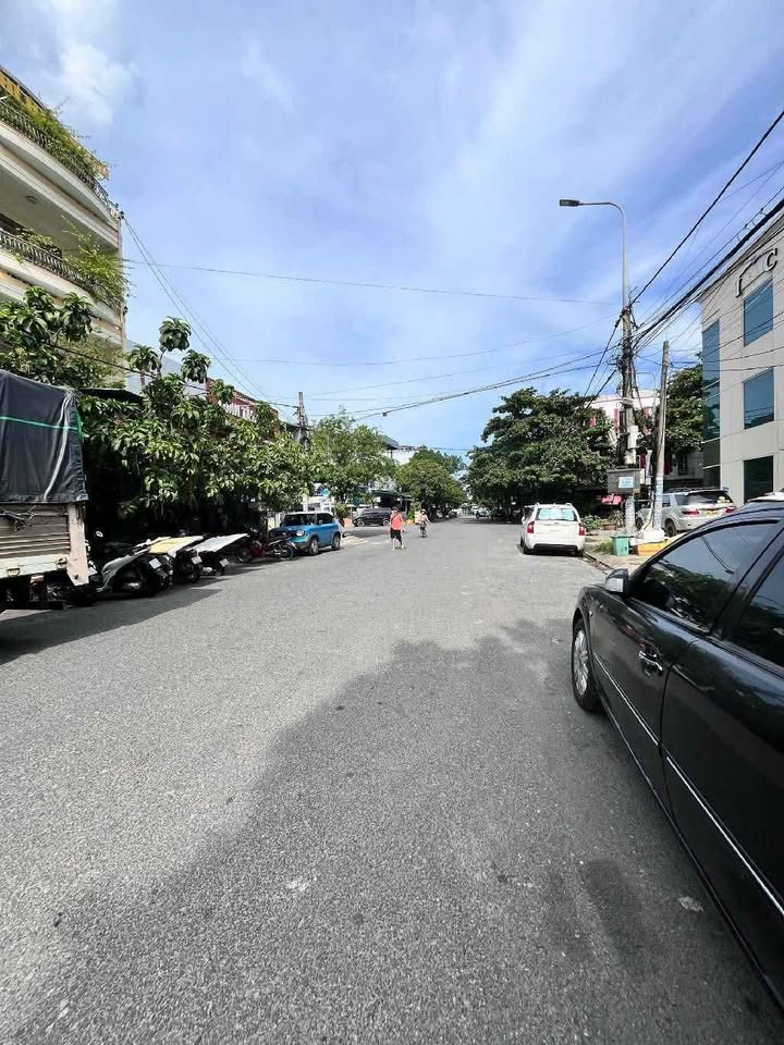 Đất nền Đàm Văn Lễ 100m² giá 5.49 tỷ - Mặt bằng kinh doanh cực đẹp!