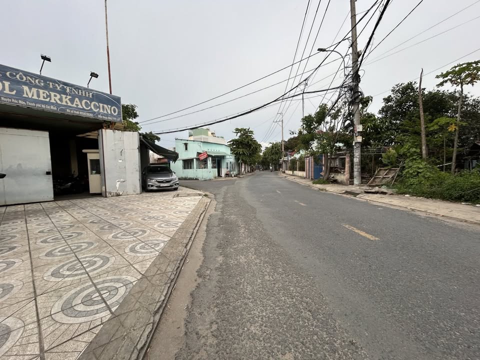 Nhà xưởng Thới Tam Thôn, Hóc Môn 1000m² giá 20 tỷ - Đang cho thuê 80 triệu/tháng!