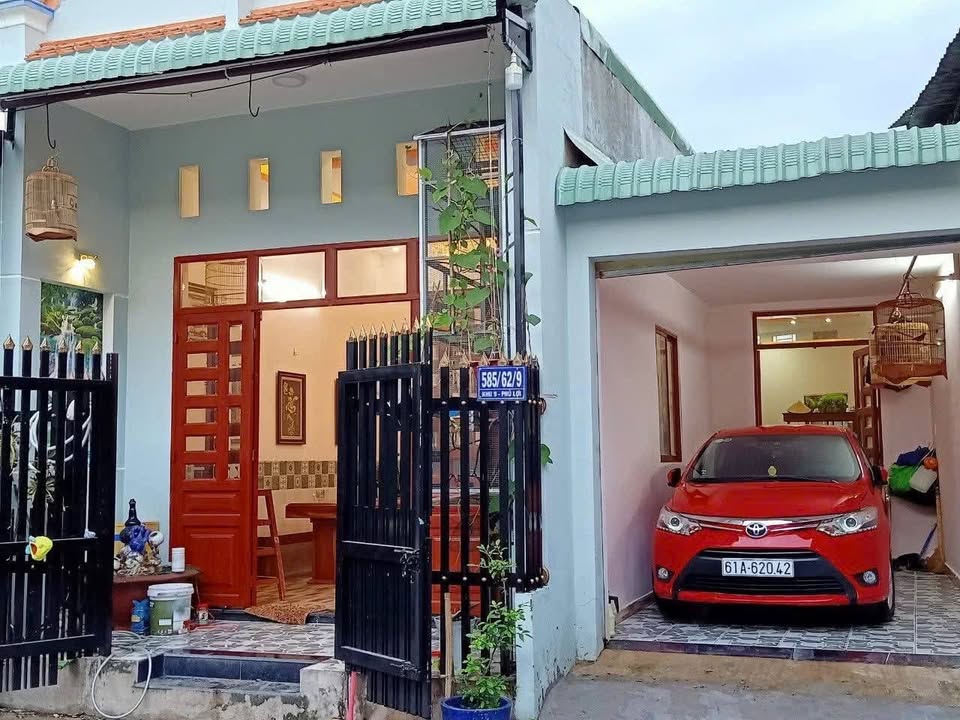 Nhà hẻm 585 Phú Lợi 136m² giá 2.5 tỷ - Đầy đủ tiện ích, chính chủ!