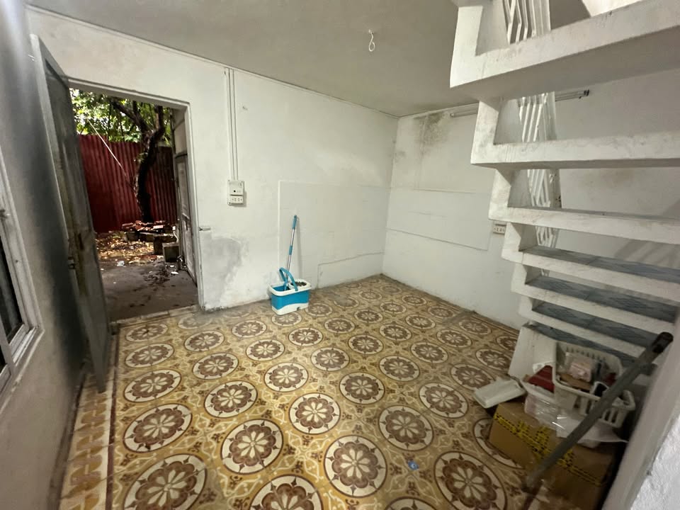 Nhà nguyên căn phố Lý Sơn Long Biên 65m² giá 6 triệu - Thuê ngay, nhận nhà liền!