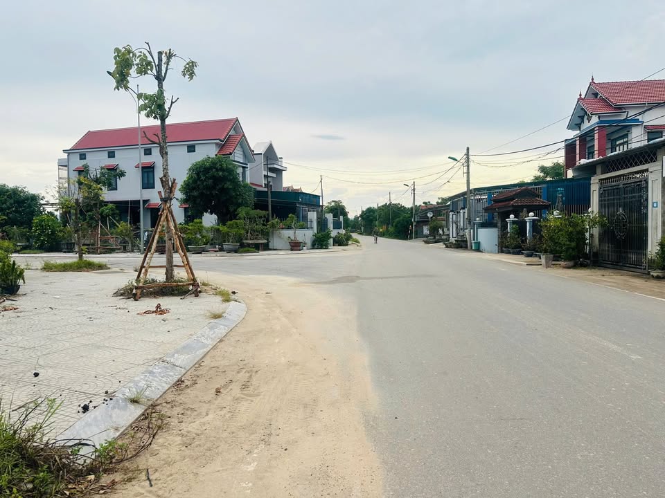 Đất nền mặt tiền đường Trương Phúc Phấn 140m² - Cơ hội đầu tư tuyệt vời!