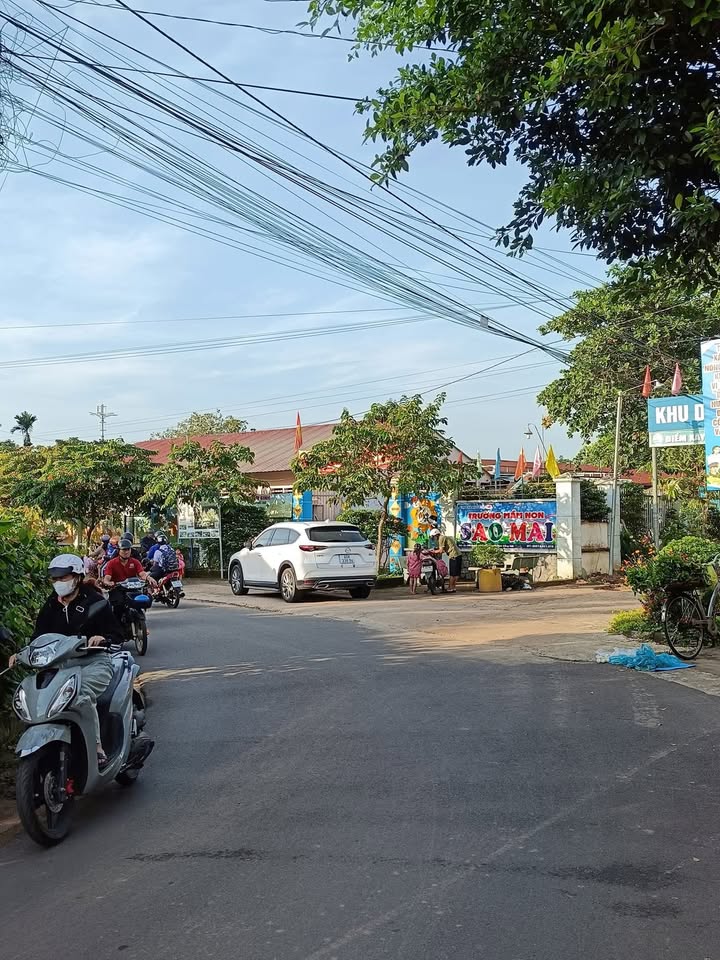 Đất nền ấp 1 Gia Canh, 105m² giá 1 tỷ - Sổ hồng riêng, dân cư đông đúc!