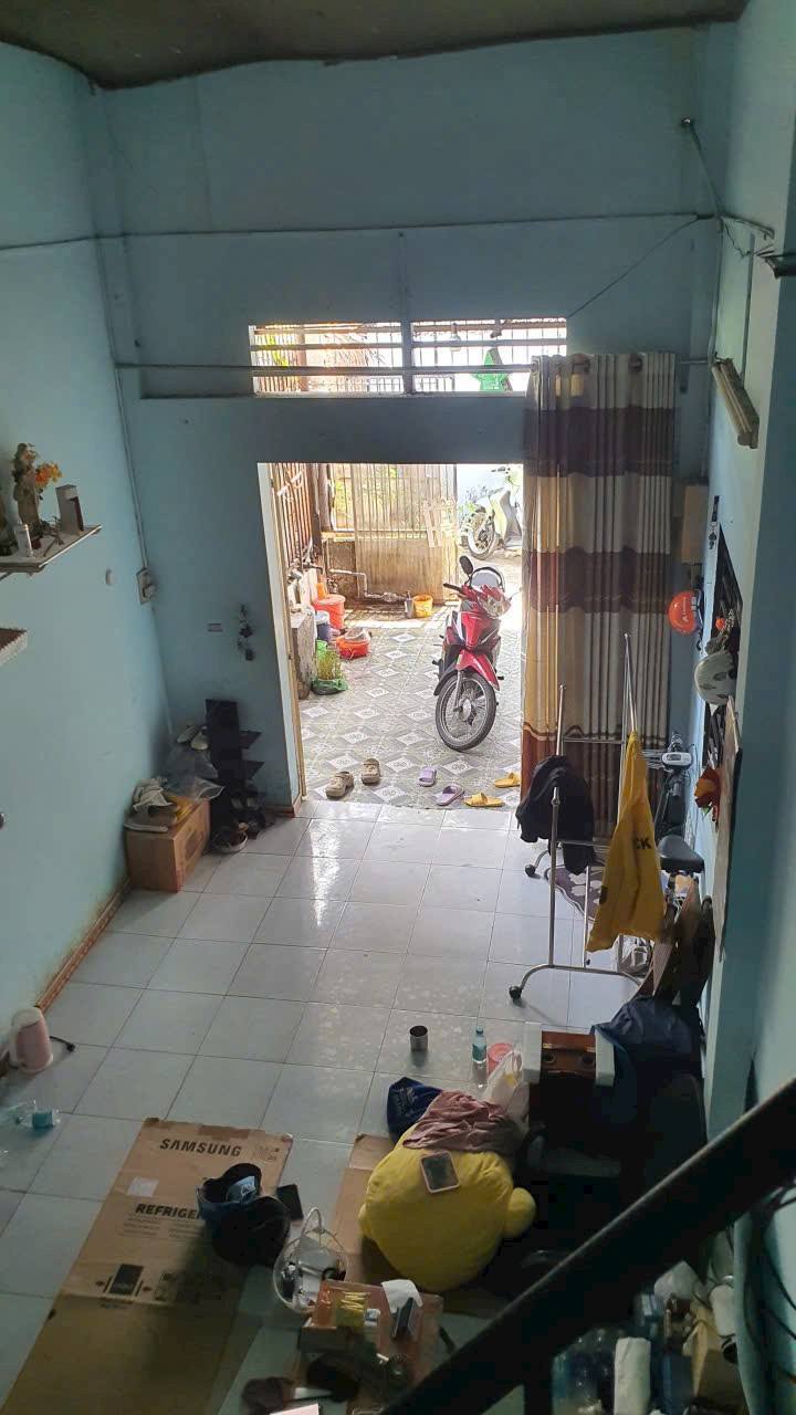 Cho thuê nhà Thạnh Xuân, Quận 12, 100m² giá 4 triệu - Nhà chính chủ, sân rộng thoáng mát!