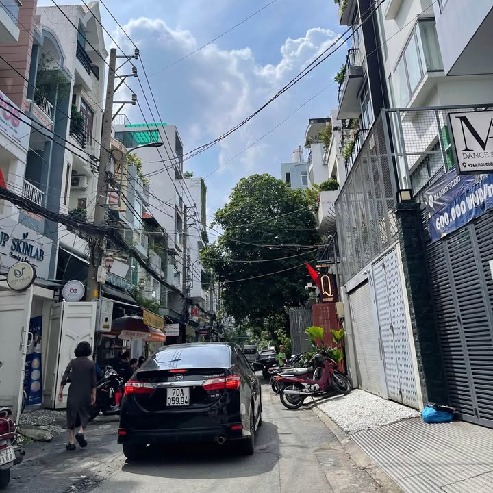 Nhà phố 436B Ba Tháng Hai, Quận 10 - 45m², 5 tầng - Vị trí đắc địa cho kinh doanh