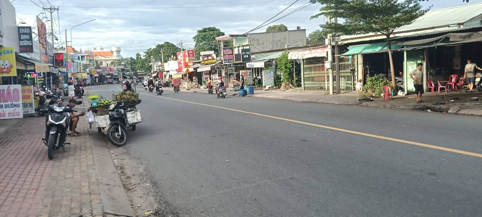 Nhà riêng Bình Chuẩn, Thuận An 320m² giá 2.3 tỷ - Sổ riêng, nhà còn mới!