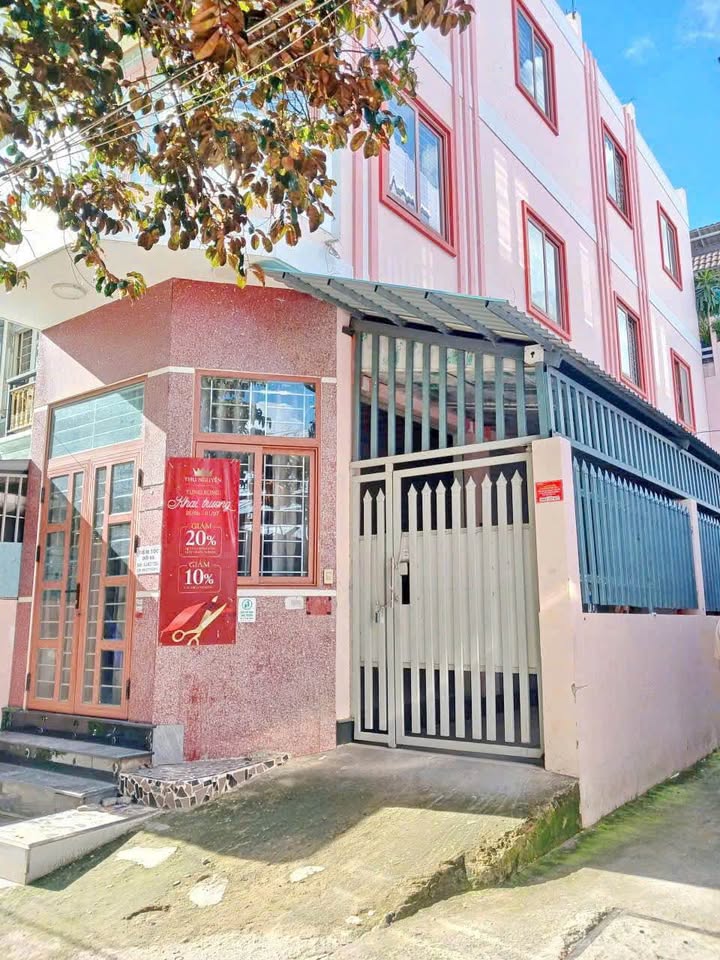 Căn hộ dịch vụ góc 2 mặt tiền Huỳnh Tấn Phát Quận 7, 82.5m² giá 6 tỷ - Đầu tư sinh lời ngay!