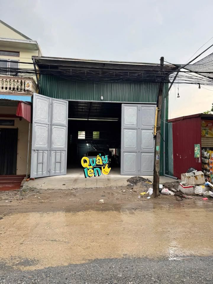 Kho 140m² mặt tiền 7,2m tại Cầu Váu, Văn Giang - Kinh doanh thuận lợi!