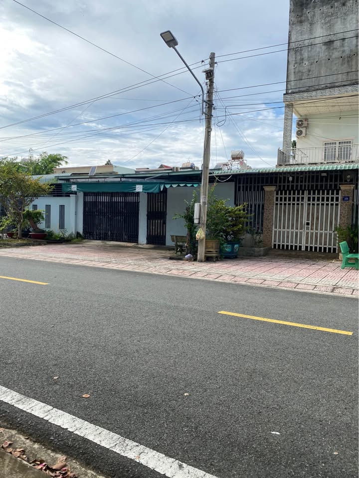 Đất nền đường Trần Nhật Duật, Đồng Xoài 125m² giá 1.65 tỷ - Cơ hội đầu tư tuyệt vời!