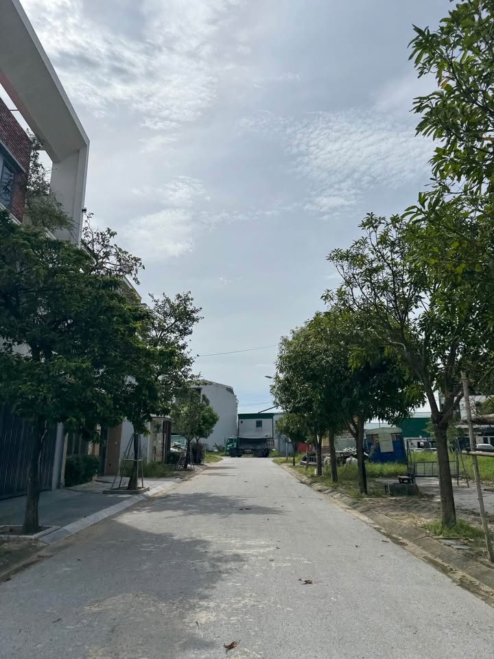 Bán đất Khối 9, phường Quán Bàu, Nghệ An - 140m² chỉ 4.9 tỷ, hướng Đông!