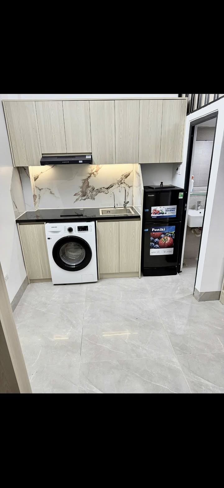 Căn hộ cho thuê Ngõ 639 Hoàng Hoa Thám 33m² giá 5.8 triệu - Nội thất đầy đủ, sẵn sàng ở ngay!