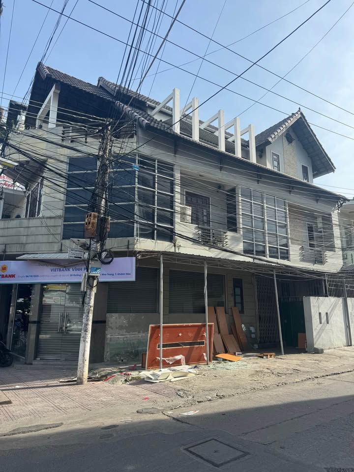 Nhà lô góc 2 mặt tiền đường 2/4 Nha Trang 80m² giá 25 triệu - Phù hợp kinh doanh đa ngành