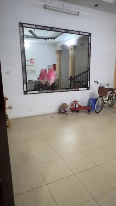 Nhà cho thuê ngõ 298 Ngọc Hồi 115m² giá 15 triệu - Phù hợp làm kho và văn phòng