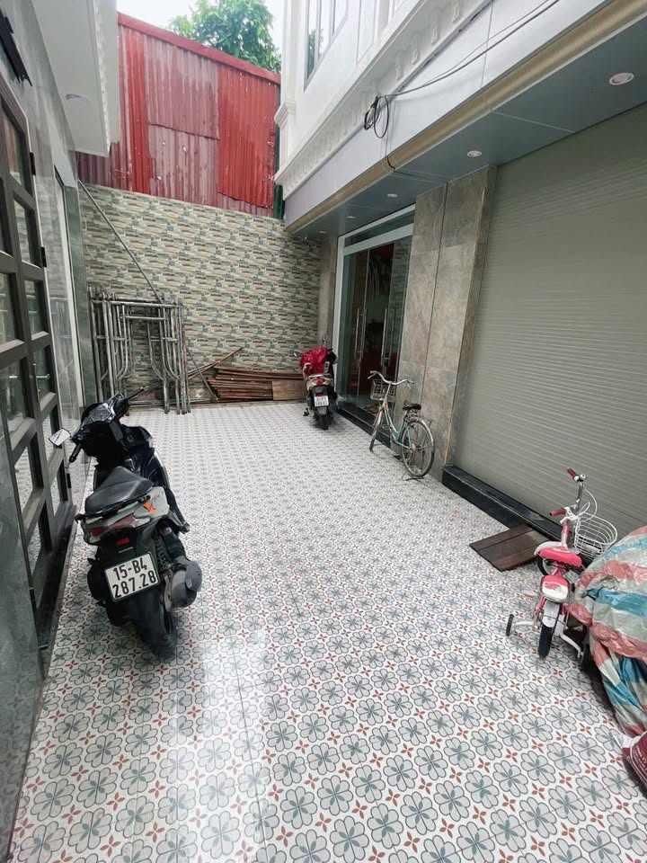 Nhà phố Hồ Sen Lê Chân 50m² giá 4.15 tỷ - Thiết kế hiện đại và đầy đủ nội thất!