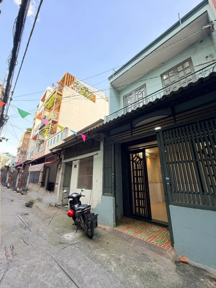Nhà phố 2 tầng tại Tân Phú 44m² giá 4.4 tỷ - Gần AEON Tân Phú!