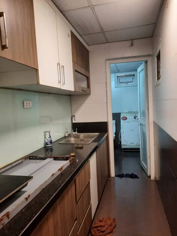 Căn hộ cho thuê Nhà B2 Nguyễn Công Trứ, P. Phố Huế, Q. Hai Bà Trưng giá 5 triệu - Sẵn sàng vào ở ngay!