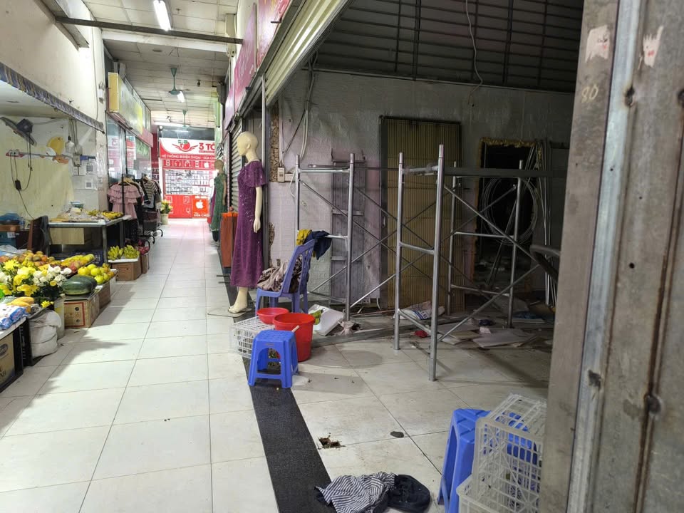 Cho thuê kiot chợ HH4 Linh Đàm 13m² - Vị trí đẹp, kinh doanh sinh lời ngay!