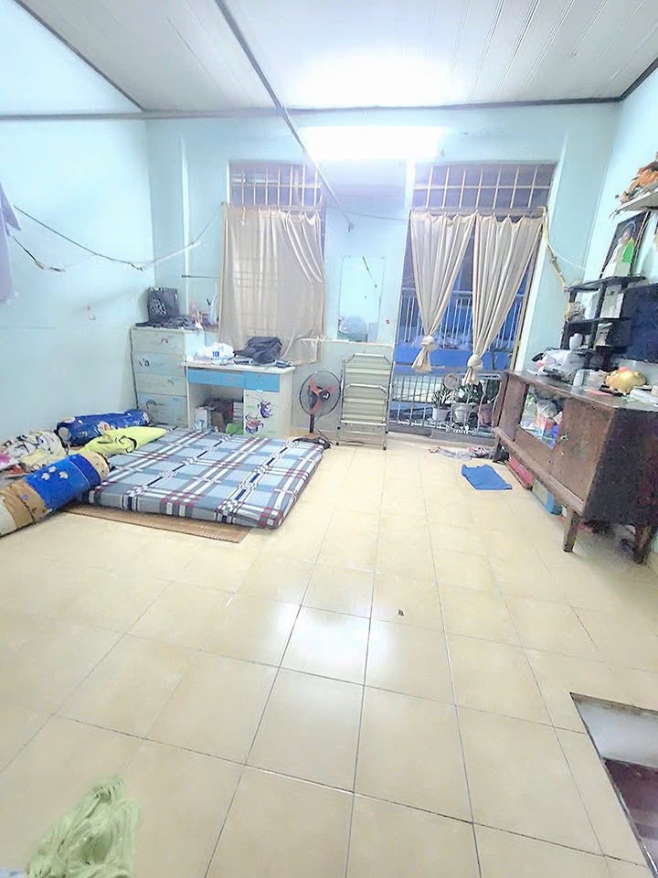 Nhà phố 3 tầng Hẻm 3m đường Hồng Lạc, quận Tân Bình 29m² - Giá 3.8 tỷ thương lượng!