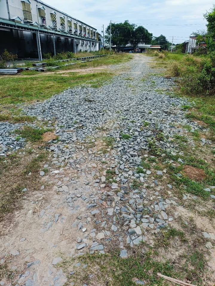 Kho xưởng 18224m² tại Lộc Giang, Đức Hòa - Giá chỉ 13.5 tỷ!