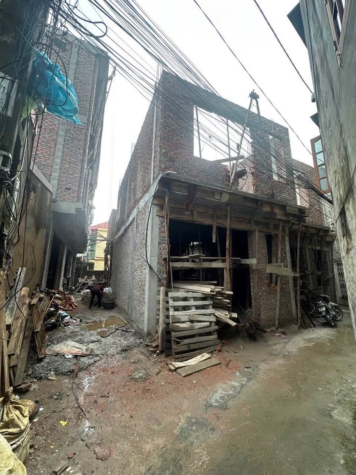 Nhà 3 tầng Nguyễn Lương Bằng, Kiến An - Giá chỉ 2.4 tỷ, cơ hội hiếm có!