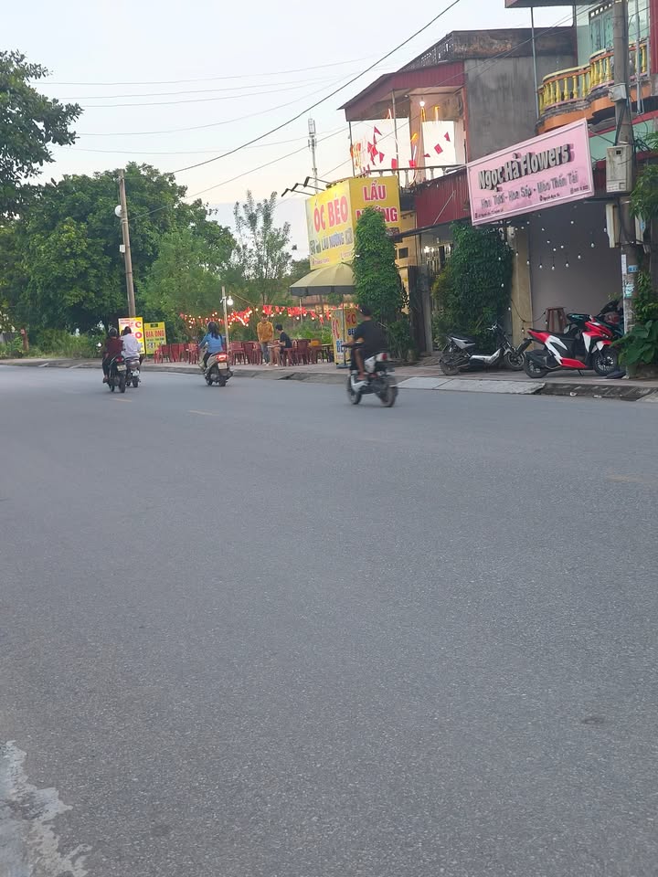 Đất tặng nhà 2 tầng tại thị trấn Quỳnh Côi, Thái Bình - Giá chỉ 22 tỷ VND!