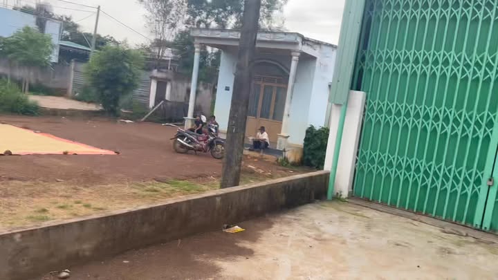 Lô đất mặt tiền Quốc lộ 14, Gia Lai 200m² - Giá chỉ 1.5 tỷ, thương lượng!