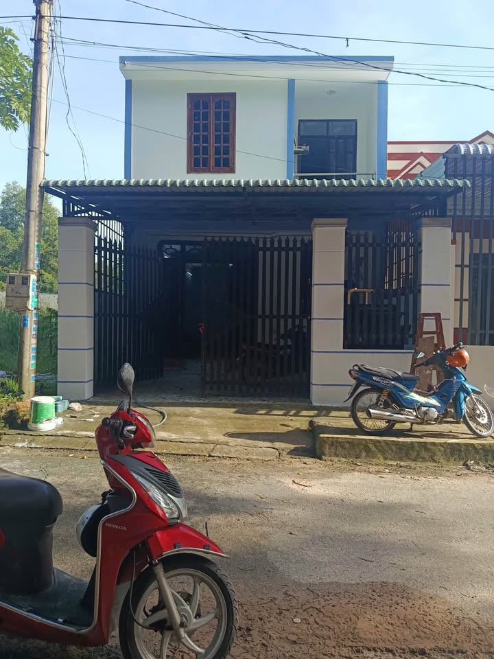 Nhà phố Tân Định, Bến Cát 108m² giá 2.15 tỷ - Đầu tư sinh lời!