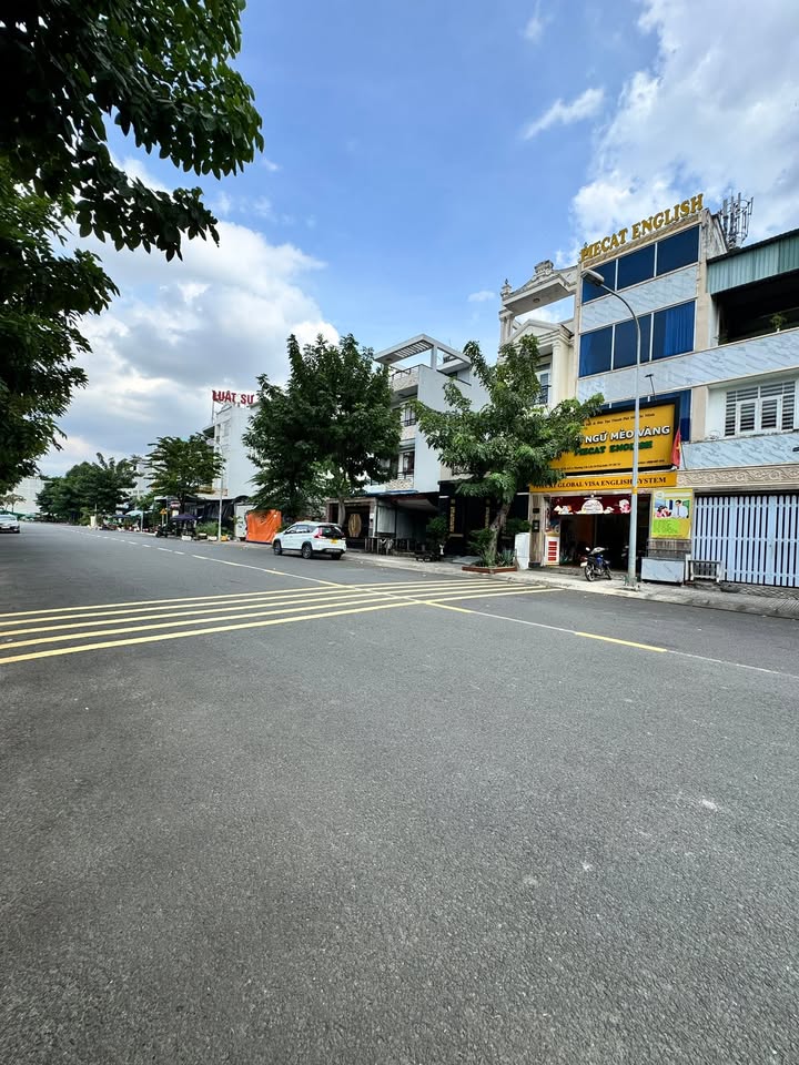 Đất thổ cư 100m² tại Cát Lái, Thủ Đức - Giá chỉ 7.2 tỷ, pháp lý rõ ràng!