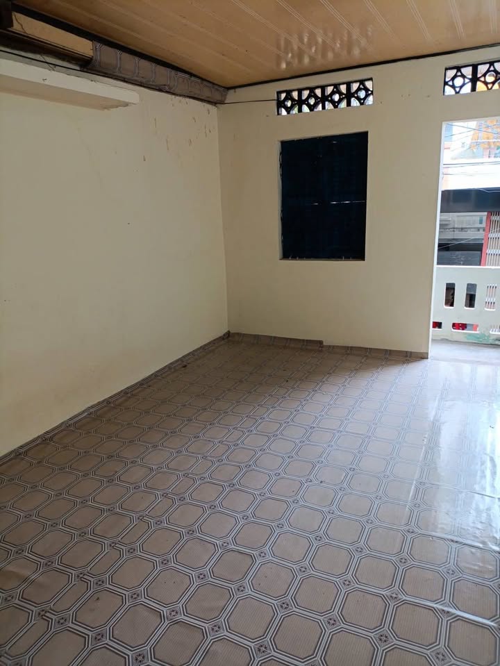 Nhà nguyên căn cho thuê đường Ngô Mây, Quy Nhơn - Giá 3.5 triệu/tháng, phù hợp với gia đình và kinh doanh nhỏ!