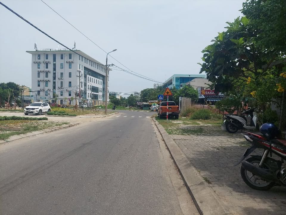 Đất nền đường Phạm Thiều, Sơn Trà 200m² - Cách biển chỉ 400m!